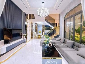 bán nhà cổ nhuế 50m,mt4m5 , phân lô , sổ vuông , ngõ rộng ô tô đỗ , gần mặt phố , 3 thoáng ,ở ngay