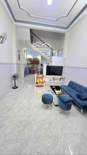 bán nhà trệt lầu giá rẻ ngay chợ xóm vắng - sát kcn sóng thần dĩ an