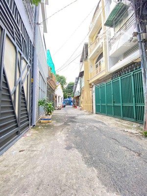 nhà bán 151m2, 8.2x20m, hơn 14 tỷ, hẻm 6m, gò dầu, tân phú.