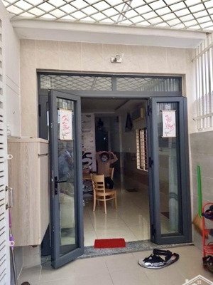 nhà hxh nhỏ cmt8 tân bình 3pn hoàn công giá rất tốt 5.3 tỷ