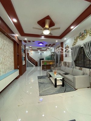 bán nhà , trần xuân soạn , quận 7 - 63m2 ( 4,3x12 ) , nở hậu vuông vức - 2 tầng - giá chỉ 5,5 tỷ