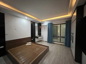 bán nhà chợ tứ hiệp 42m2 x 5 tầng, mặt tiền 4m, giá 7.4 tỷ