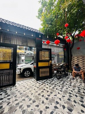 biệt thự 3 tầng, giáp tân phú, hẻm 7m, đường số 15, phường bhh, bình tân, dt 7 x 20m, giá 12,5 tỷ