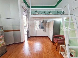 phòng gác duplex, ban công gần đại học hutech, ngoại thương bình thạnh