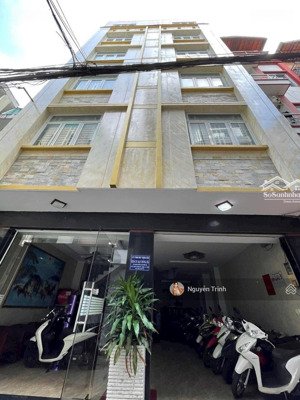 bán căn hộ dịch vụ,có thang máy gần chợ thủ đức- đường rộng 10m -an ninh hợp đồng thuê 100tr/ tháng