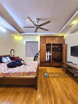 có 14,5 tỷ mà nhà oto đỗ ngõ thông kinh doanh tốt sát mp tôn đức thắng dt 45m mt 3,78m