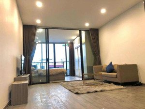 mặt phố tôn đức thắng 170m x 6 tầng thang máy dòng tiền 200tr/tháng chỉ 140 tỷ