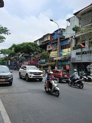 bán nhà mặt phố trung liệt -đống đa -mặt tiền quyền lực- dt 37m2 x 2 tầng mt 5.4m giá 16 tỷ