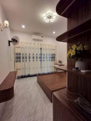 bán nhà lương định của kinh doanh ôtỗ đỗ cửa 10m ra phố full nội thất dt 28m 5t 10.7 tỷ