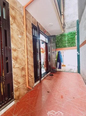 7.95 tỷ 41 m2*5t, ngã 4 kim đồng tân mai , hoàng mai, 