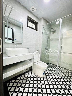 nhà đẹp - mới, hiếm, hồ tùng mậu, 5 tầng, 3 ngủ, giá 7.500 tỷ