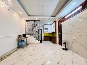 Bán nhà ngõ Văn Hương, Tôn Đức Thắng, Đống Đa, nhà đẹp, ngõ rộng