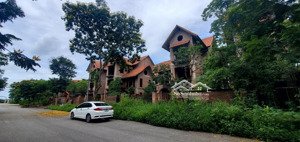 quý căn biệt thự đáng chú ý tại khu đô thị quang minh mê linh