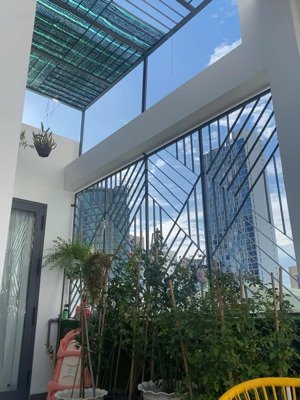 cần chuyển nhượng gấp nhà mt nguyễn chí thanh- phù hợp làm homestay- vị trí đắc địa- bđs dòng tiền