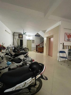 giảm 2 tỷ bán tòa văn phòng hà đông 86m² 7 tầng thang máy mặt tiền 7m