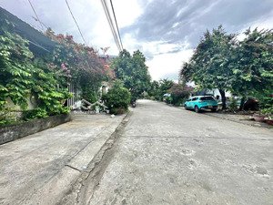 bán nhà khu tái định cư vĩnh hiệp - tây nha trang. đường rộng 13m cách trục võ nguyên giáp 200m