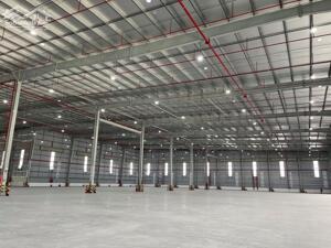 CHO THUÊ NHÀ KHO, NHÀ XƯỞNG 7000M2 SẴN PCCC TRONG KCN HOÀ CÂM GIÁ 50K