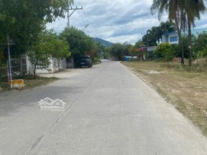 bán nhanh lô đất vừa đẹp vừa hiếm mt đường rộng 8m tại vĩnh trung dt 79,8m2 full thổ cư, 2.2 tỷ