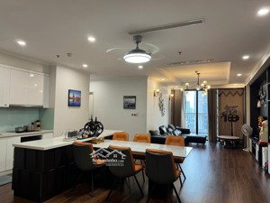 cho thuê cc r6a royal city, 45 triệu, 156m2, full nội thất, vào ở ngay