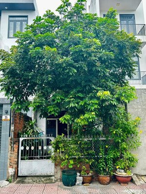 bán gấp nhà mặt tiền nguyễn cừ p. thảo điền tp. thủ đức diện tích: 4 x 28m công nhận 112,5m²