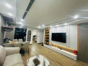 (giá siêu tốt)chào bán căn hộ golden land 98m2 3pn-2wc nôi thất sang trọng đn -tb . giá bán 7,9 tỷ