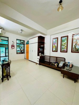 bán căn hộ tập thể phố trương định giá rẻ nhất thị trường 30/55m nguyên bản sửa 2n, lh 