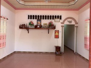 cho thuê nhà ngay trung tâm thị trấn long thành - 200 m2