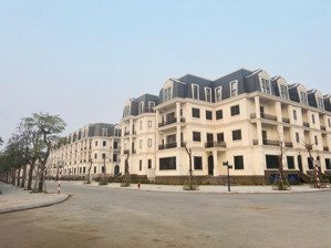 cần nhượng lại bt lk tại jade square, xây rộng mt rộng, view đẹp cực chất giá hơn 30tỷ