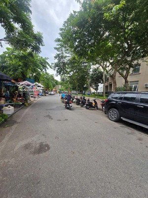 bán nhà phố chùa láng - ô tô đỗ cửa - 5 tầng - ngõ thông nguyễn chí thanh dt 56m - mt 4,6m.