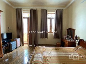 pháp lý sạch nhà đẹp nguyên hồng p11 cách 200m đến tttm để giá 6tỷ thấp hơn thị trường gọi em xem