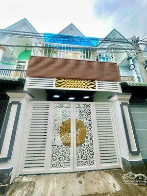 nhà đẹp có ban công gần ngã 3 tân kim ql50 tt. cần giuộc - shr công chứng sang tên trong ngày