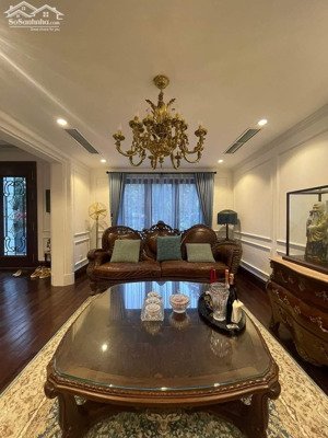 biệt thự vip kđt ciputra, đẳng cấp thượng lưu, lô góc, 2 mặt tiền, thang máy, nội thất xịn, 335m*4t