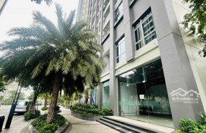 cho thuê shophouse căn góc mặt tiền đường tại vinhomes central park giá 270 triệu/1 tháng