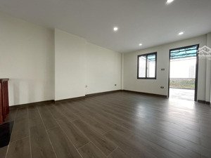 siêu phẩm ngọc lâm, long biên nhà 7 tầng thang máy ngõ to vỉa hè kinh doanh đỉnh