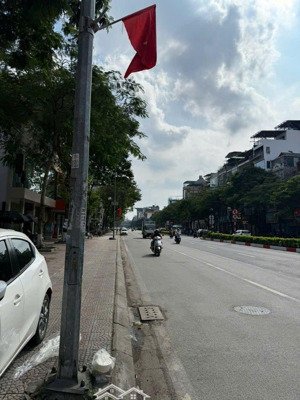 siêu hót nguyễn văn cừ, giá 9 tỷ trung tâm phố sầm uất