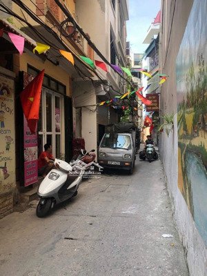 bán nhà đống đa - láng hạ, kinh doanh,lô góc,gần phố, nhà dân xây,sổ đỏ chính chủ, giao dịch ngay