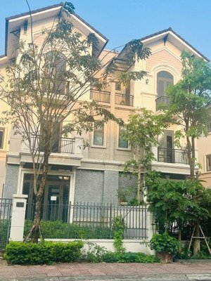 siêu phẩm biệt thự góc centa city đón sóng sân bay & metro