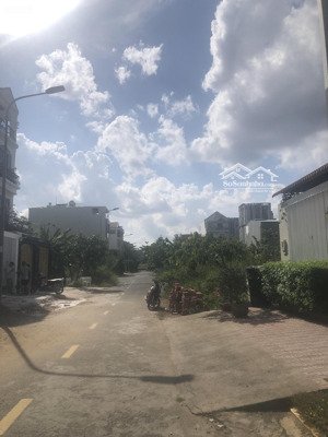 còn 1 lô duy nhất giá rẻ kdc thế kỷ 21 ngang 7,5m chỉ 23,8 tỷ