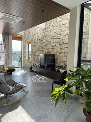 chdv cao cấp, 270m2. ngang 10.5m. gồm hầm và 26 p, 1 penhouse 3pn, phường 5 gò vấp.