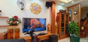 bán nhà quang trung.gần ngã tư ba la.34m2.xây 5 tầng.3 phòng ngủ.full nội thất.giá đầu tư chỉ 4tỷ95