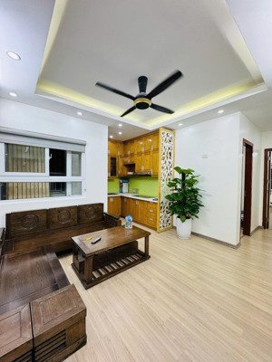 bán căn hộ chung cư kim văn kim lũ, 3,2 tỷ, 56,2m2, 2pn + 2wc + bếp, chính chủ giá cực chất