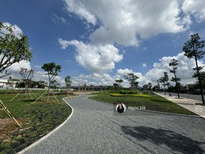 shophouse view đối diện công viên và khu tiện ích tại suncasa central