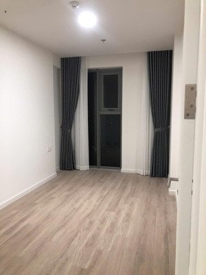 cho thuê căn 2pn2wc có máy lạnh giá chỉ 12 triệu/ tháng ở ngay nhà mới