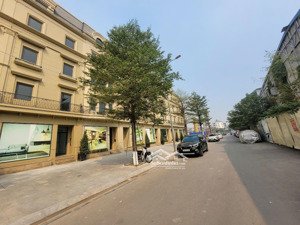 cho thuê văn phòng tại nguyễn xiển, 55 triệu, 85,25m2, giá ưu đãi chính chủ