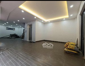 bán nhà trần cung,7tầng,thang máy,mới đẹp,lô góc 3 mặt ngõ,ô tô vào nhà.diện tích 56m2.giá:18,5 tỷ