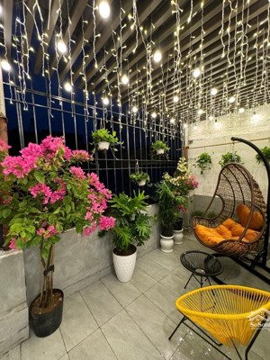 nhà đẹp full nt, phân lô gần phố,2 thoáng ngõ thông , tiện ích. dt 42m 4t mt3,5m giá 8,55 tỷ