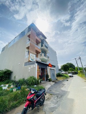 giá cực tốt! bán lô đất đẹp mặt tiền xe hơi tránh gần 4s linh đông - vđ2 - dt 4x25m, xây dựng cao!