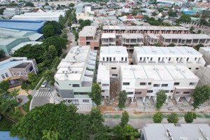 chuyển nhượng căn 3 tầng duy nhất 72m2, hoàn thiện, tháng 9 nhận nhà ở ngay, vay tối đa 70%