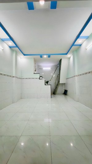 căn ra mặt tiền - nhà đúc 2 tầng - ngay phú thọ hòa - dt: 4x8m (32m2) - chỉ 3,x tỷ