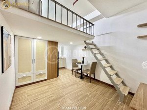 cho thuê căn duplex, full nt máy giặt riêng, hầm xe siêu to, thang máy, gần trường văn lang cs3